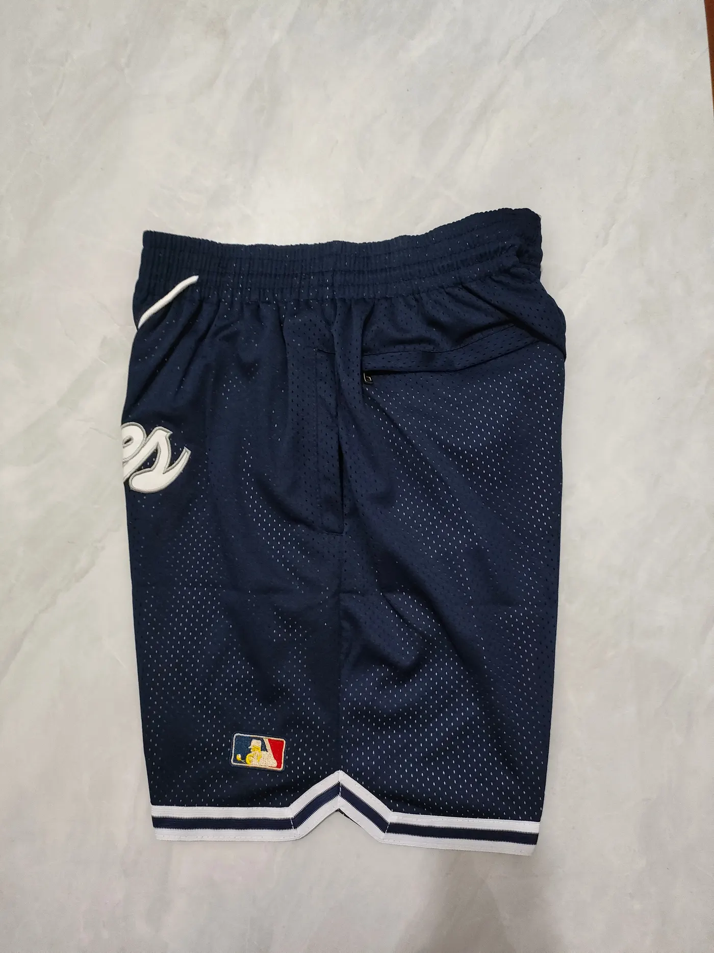 NEW YORK YANKEES BLUE SHORTS