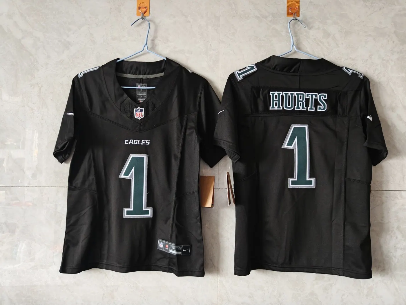 Alternate Black