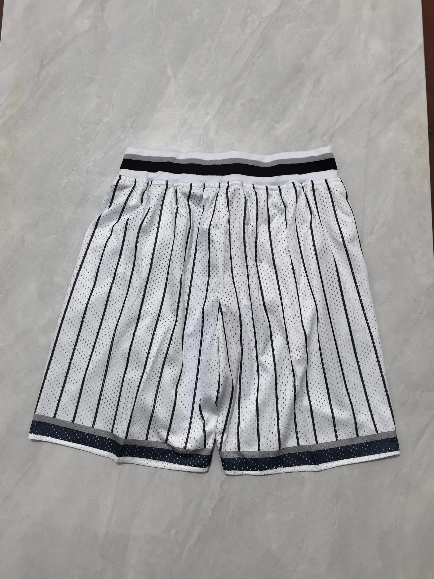 NEW YORK YANKEES WHITE SHORTS