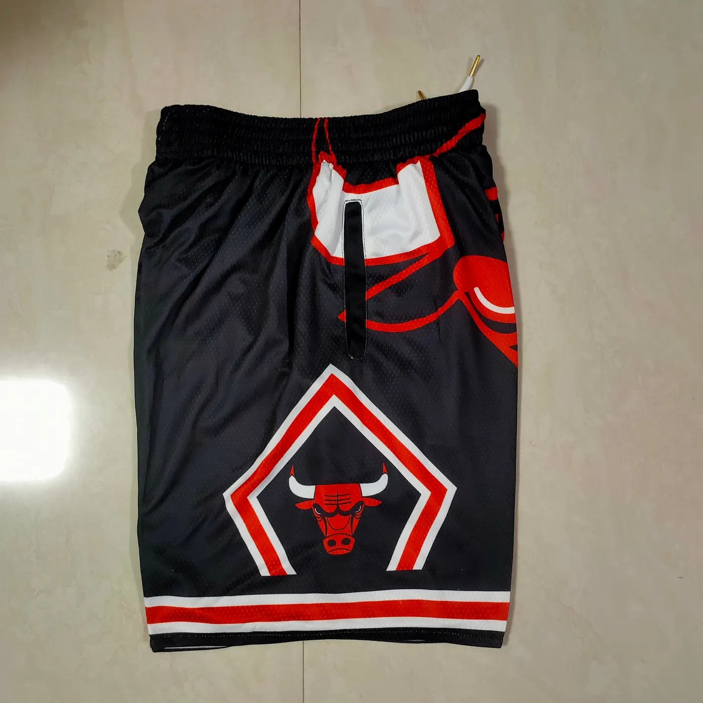 CHICAGO BULLS BLACK SHORTS