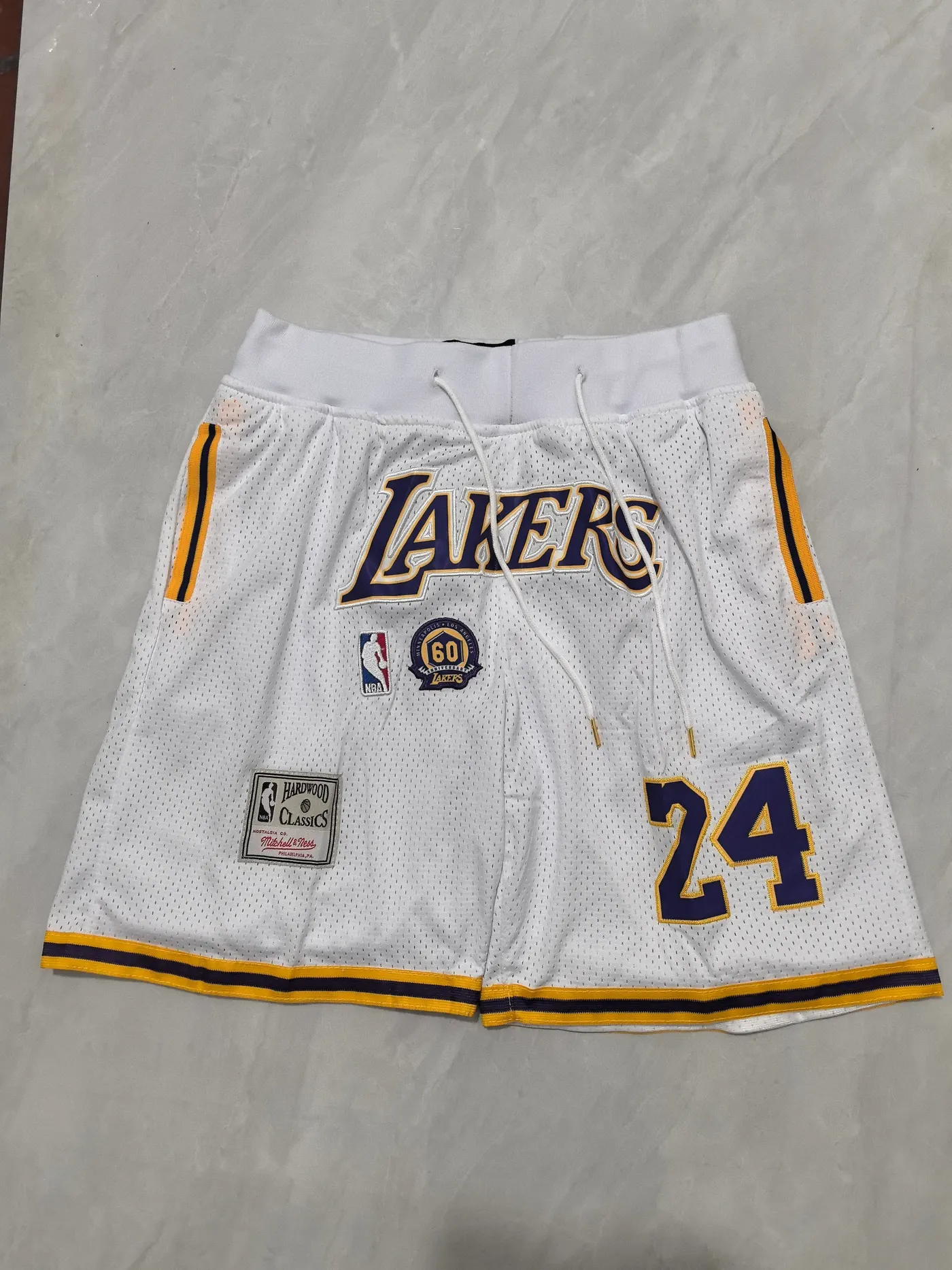 LOS ANGELES LAKERS WHITE SHORTS