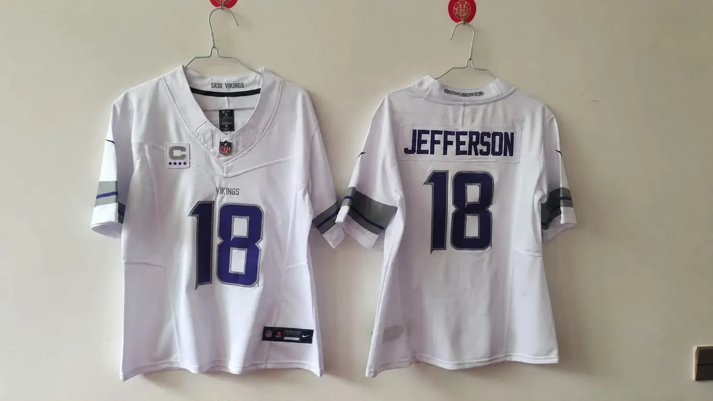 MINNESOTA VIKINGS JUSTIN JEFFERSON SNOW CAPTAIN JERSEY