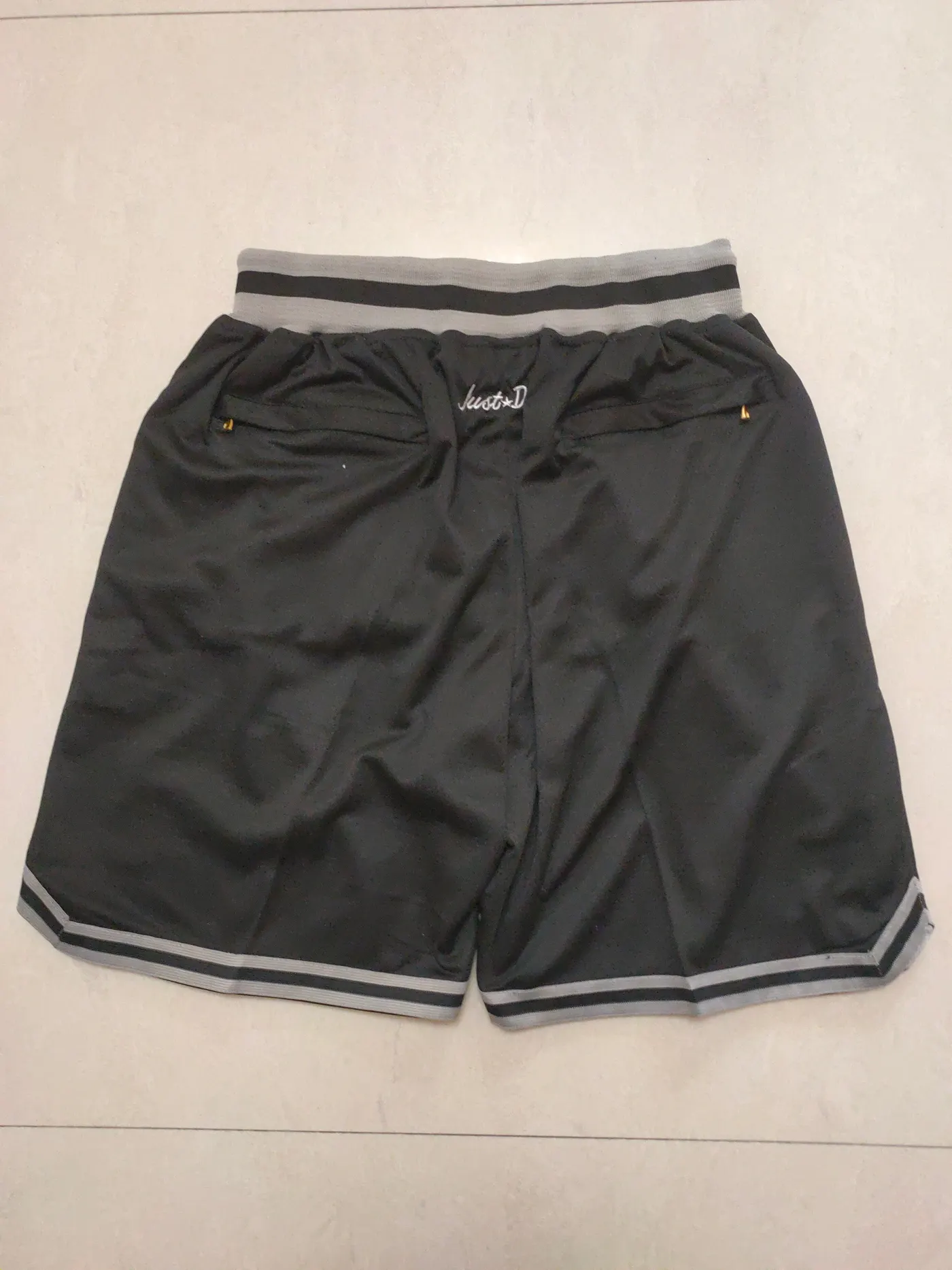 LAS VEGAS RAIDERS BLACK SHORTS