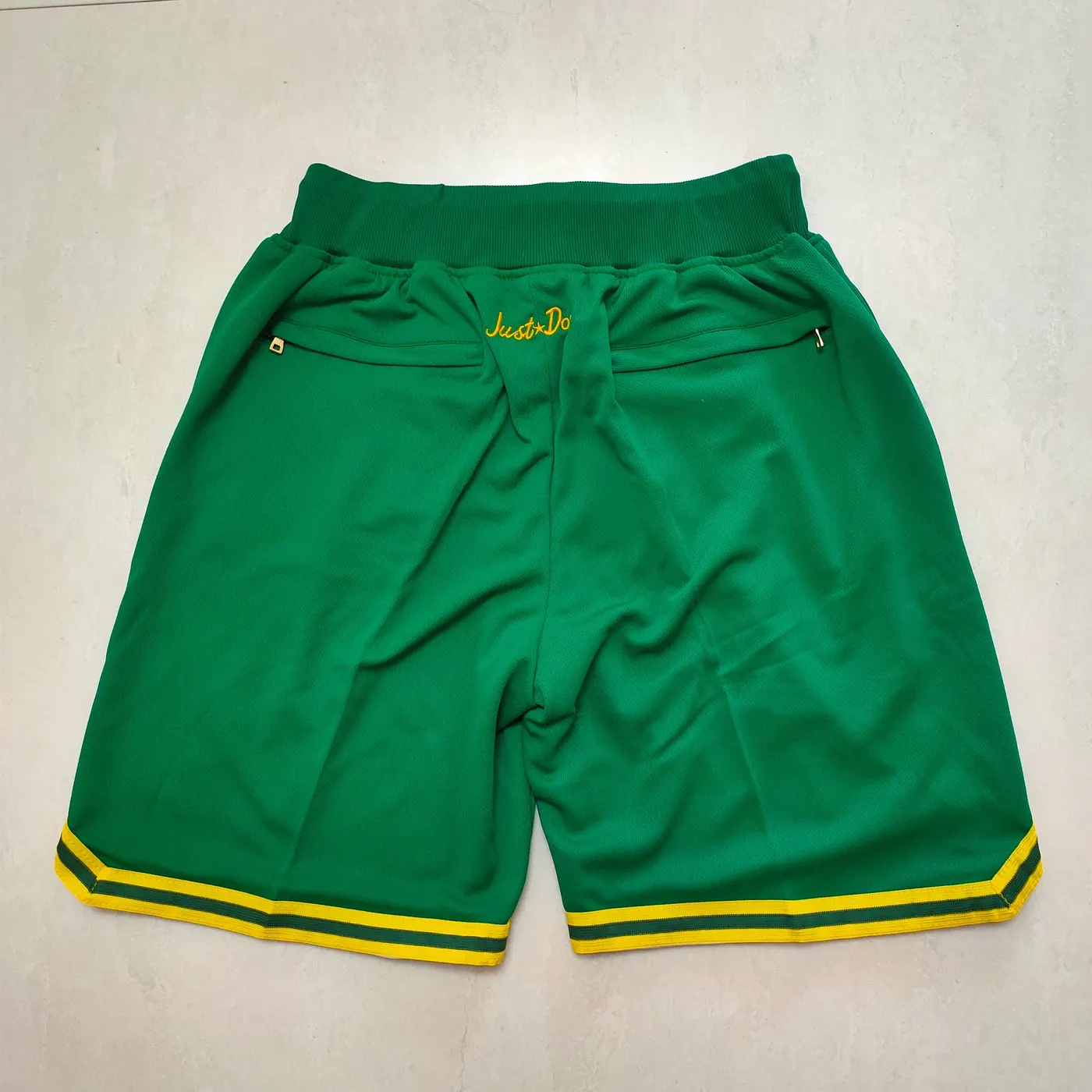 OAKLAND ATHLETICS GREEN SHORTS