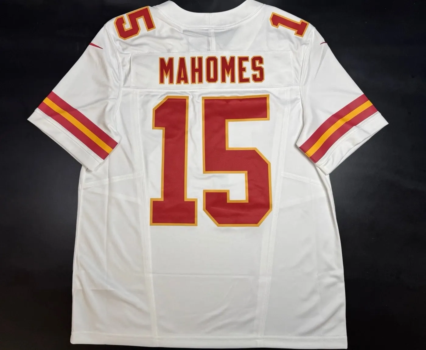 KANSAS CITY CHIEFS PATRICK MAHOMES WHITE SUPERBOWL JERSEY