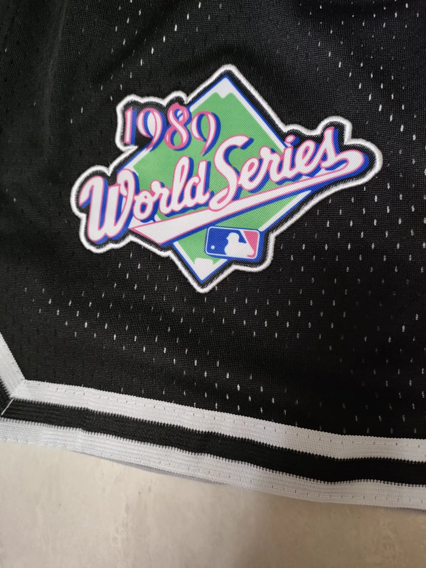 LOS ANGELES DODGERS BLACK SHORTS