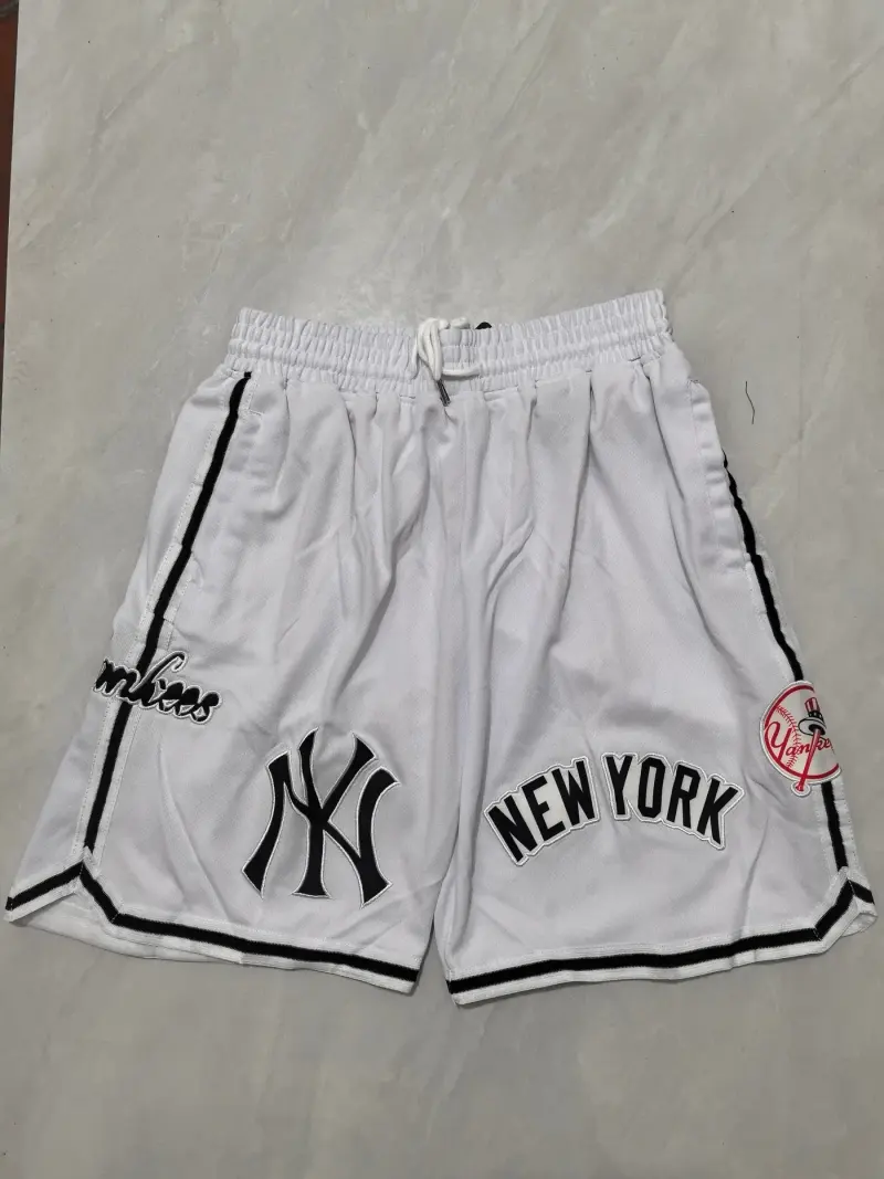 NEW YORK YANKEES WHITE SHORTS