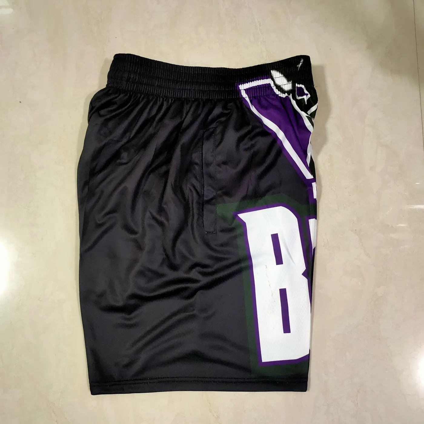 MILWAUKEE BUCKS BLACK SHORTS