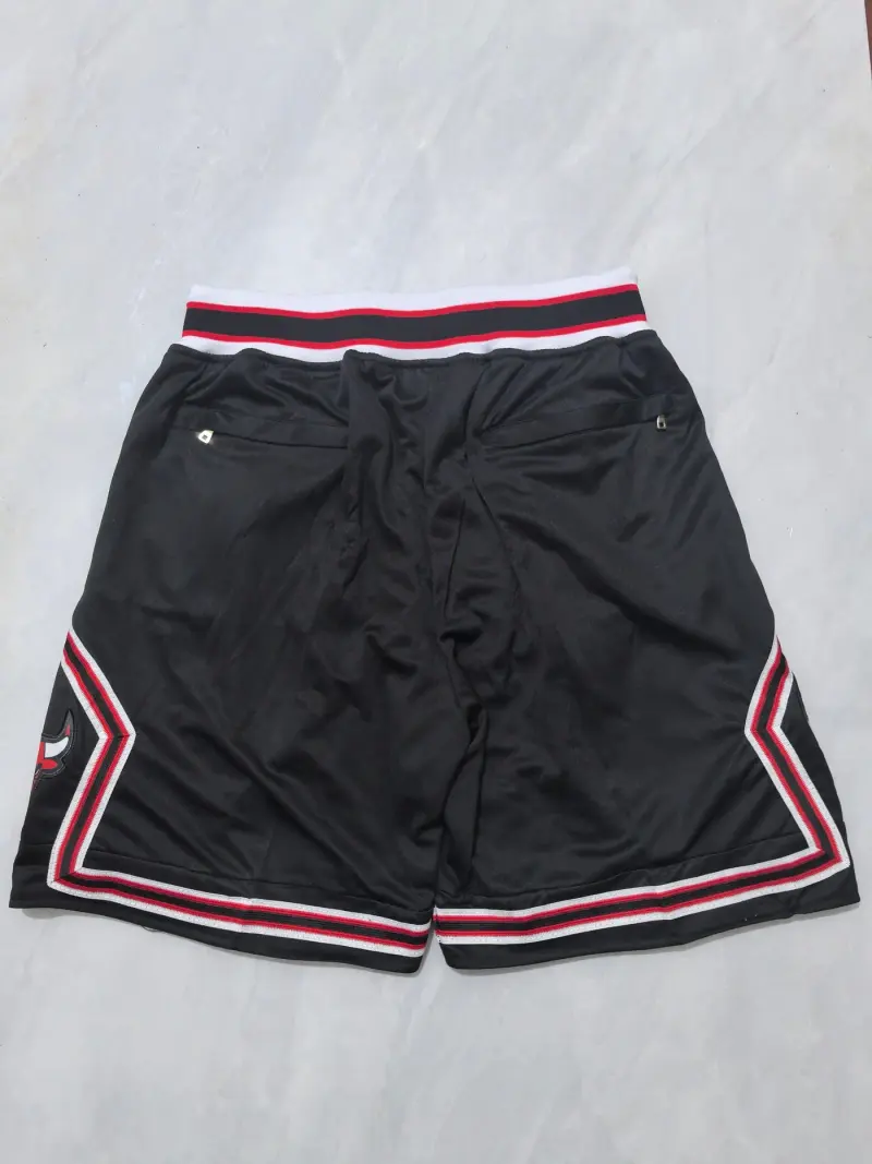 CHICAGO BULLS BLACK SHORTS