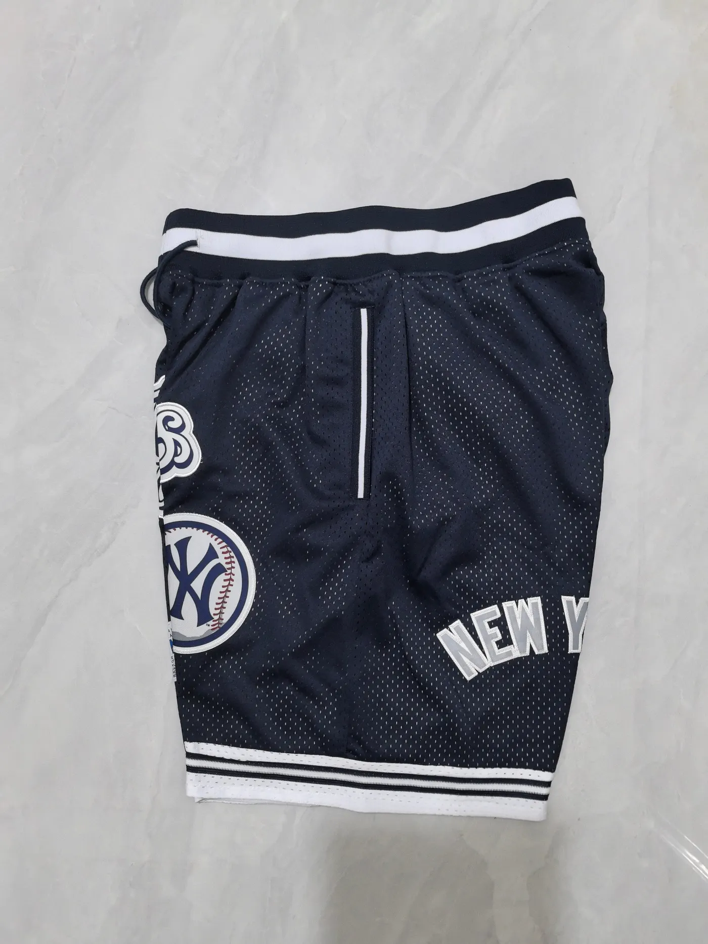 NEW YORK YANKEES BLUE SHORTS
