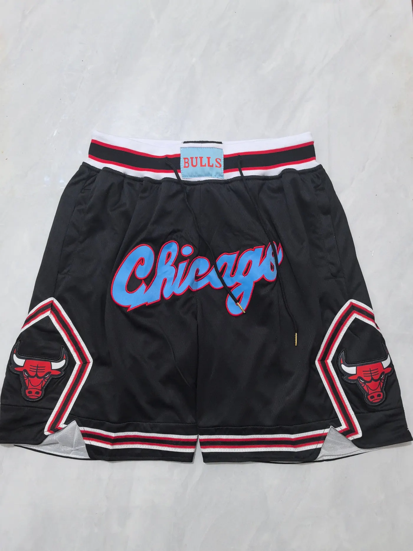 CHICAGO BULLS BLACK SHORTS