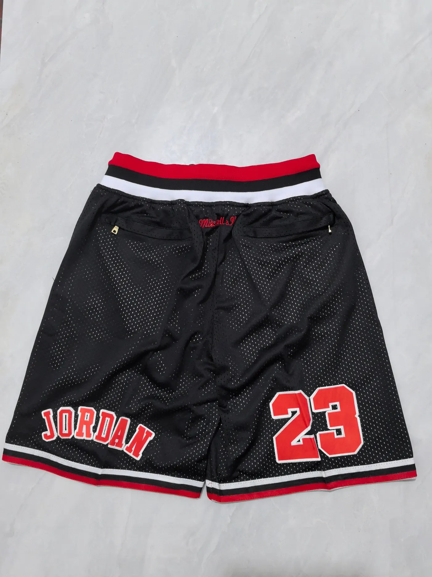CHICAGO BULLS BLACK SHORTS