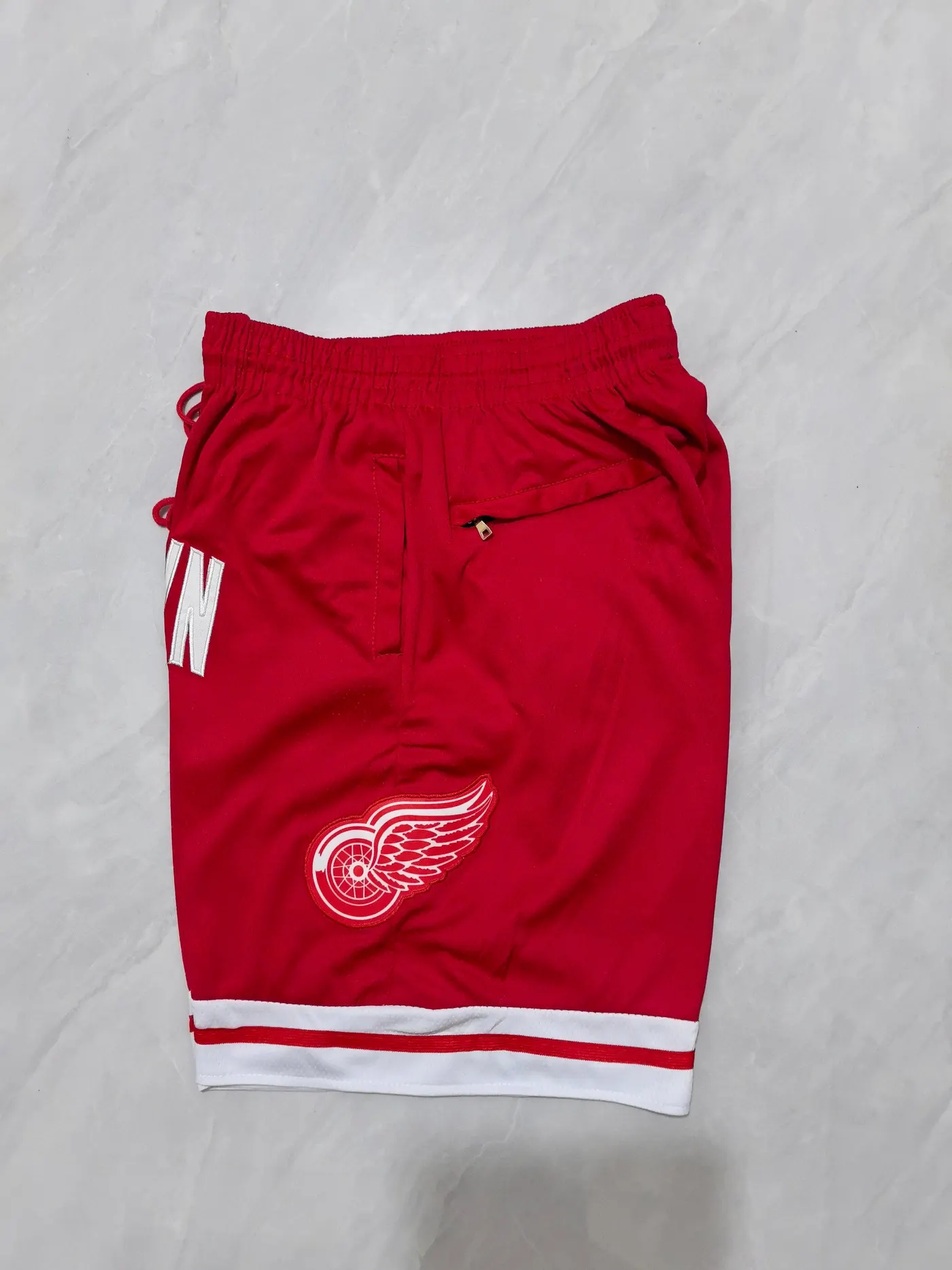 DETROIT RED WINGS RED SHORTS