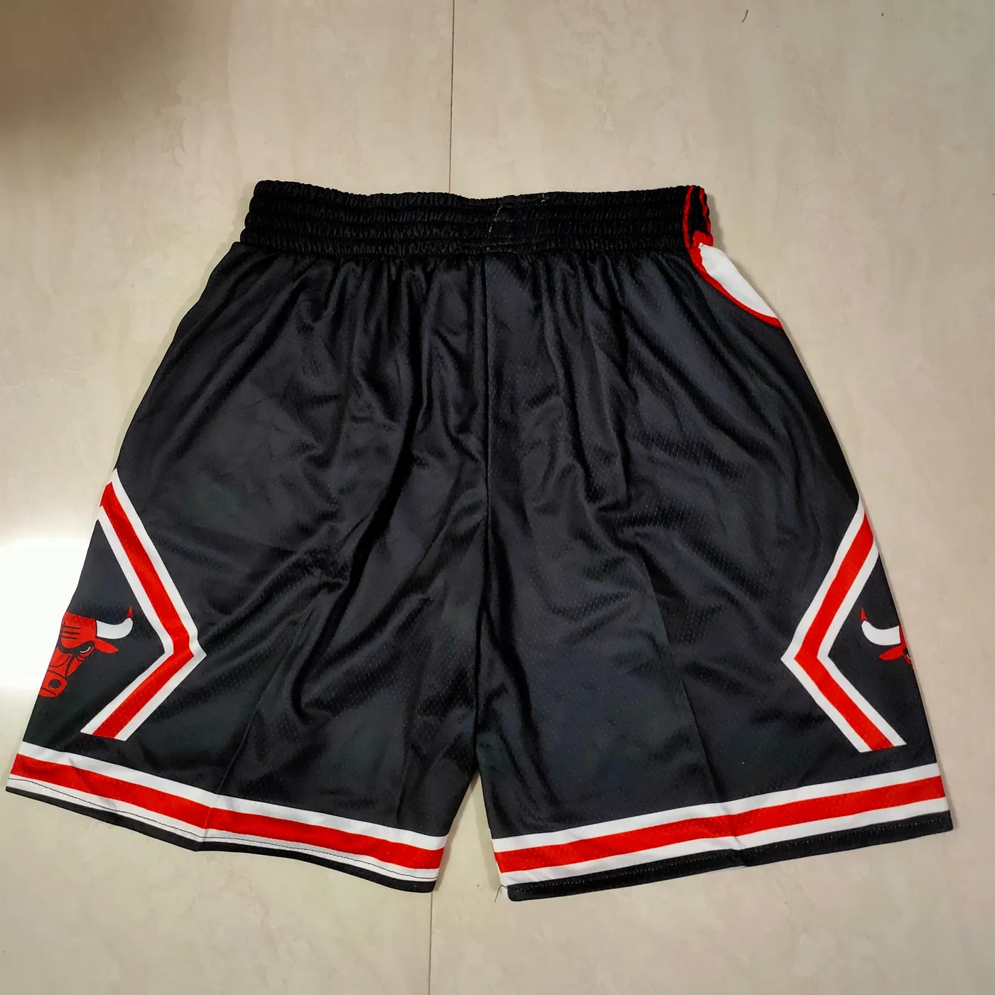 CHICAGO BULLS BLACK SHORTS