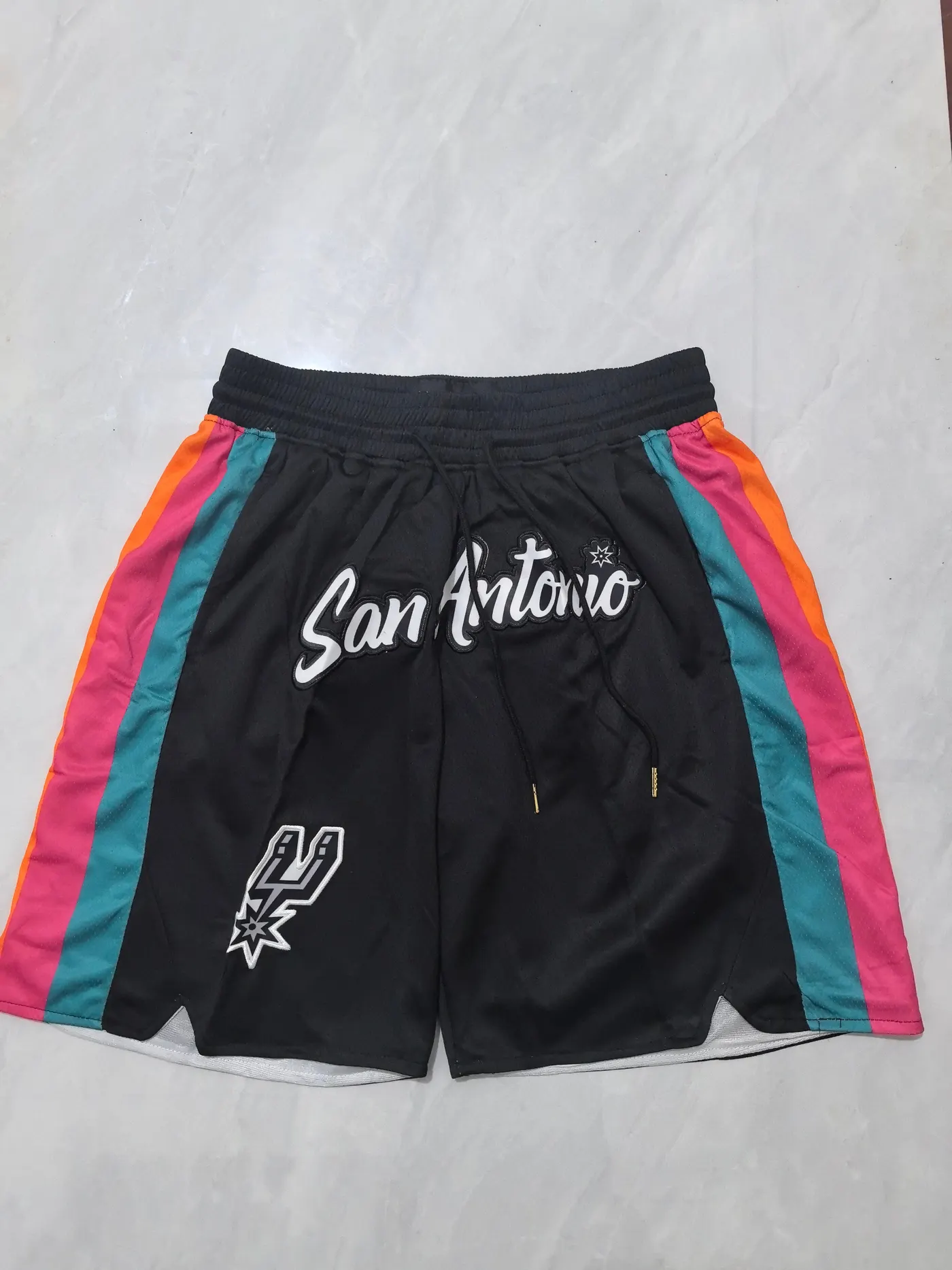 SAN ANTONIO SPURS FIESTA SHORTS