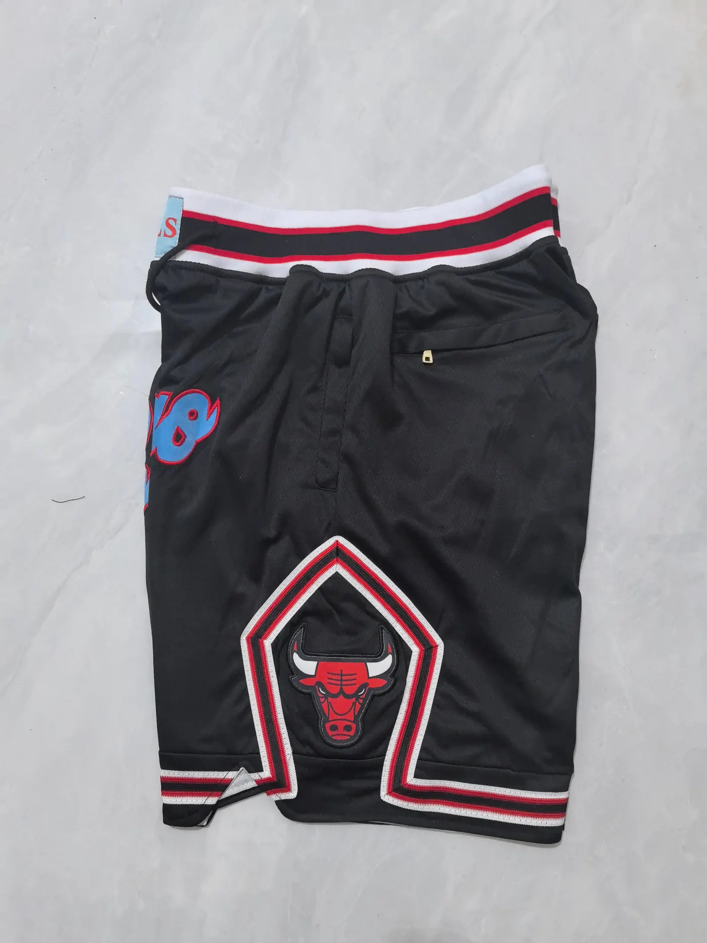 CHICAGO BULLS BLACK SHORTS