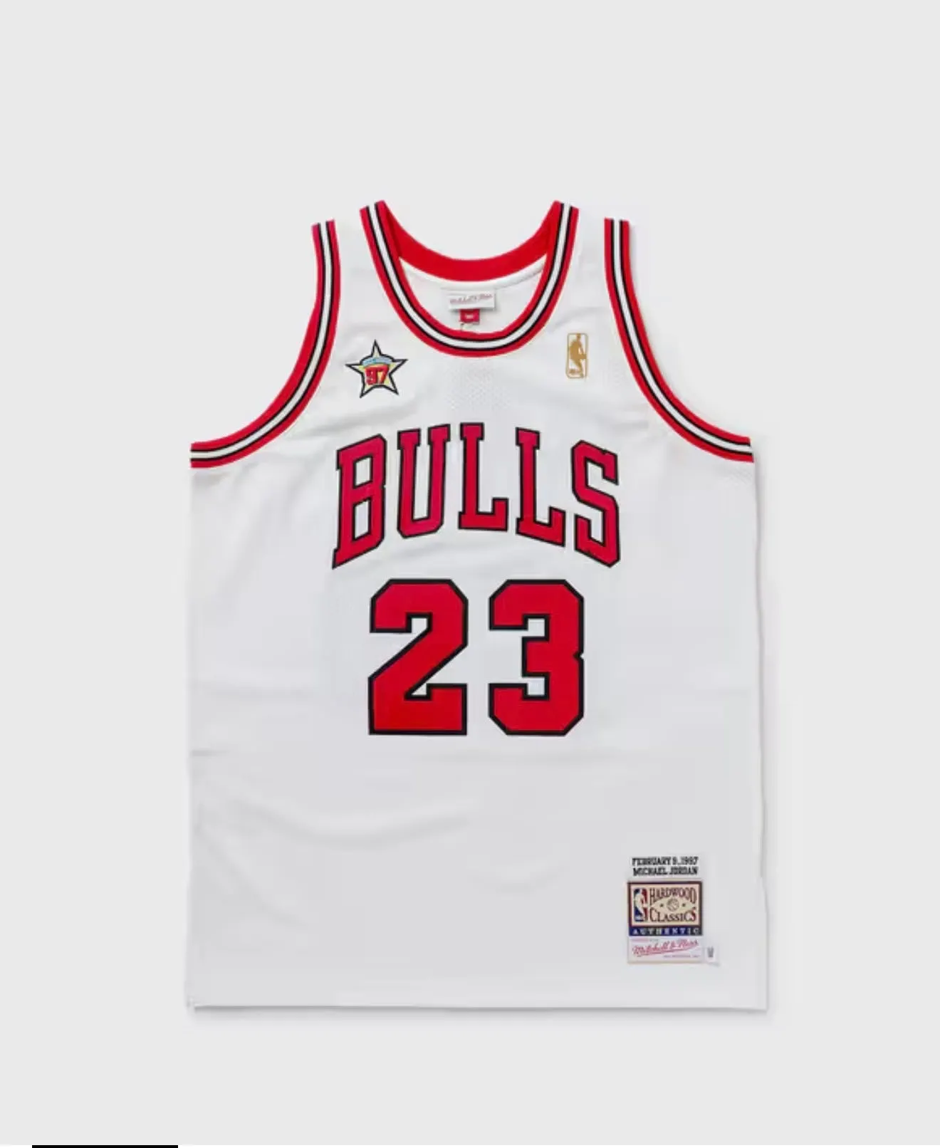 CHICAGO BULLS MICHAEL JORDAN WHITE JERSEY 97 EDITION
