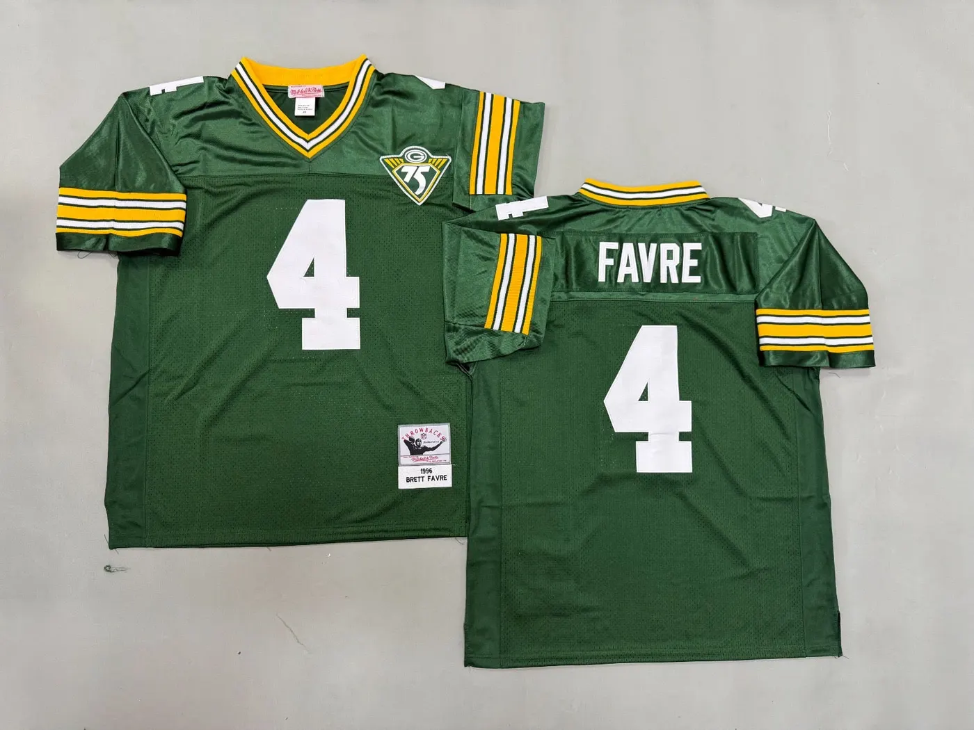 GREEN BAY PACKERS BRETT FAVRE GREEN VINTAGE JERSEY