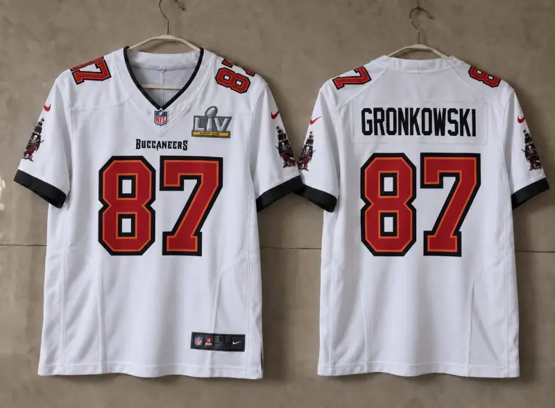 TAMPA BAY BUCCANEERS ROB GRONKOWSKI SUPER BOWL WHITE JERSEY