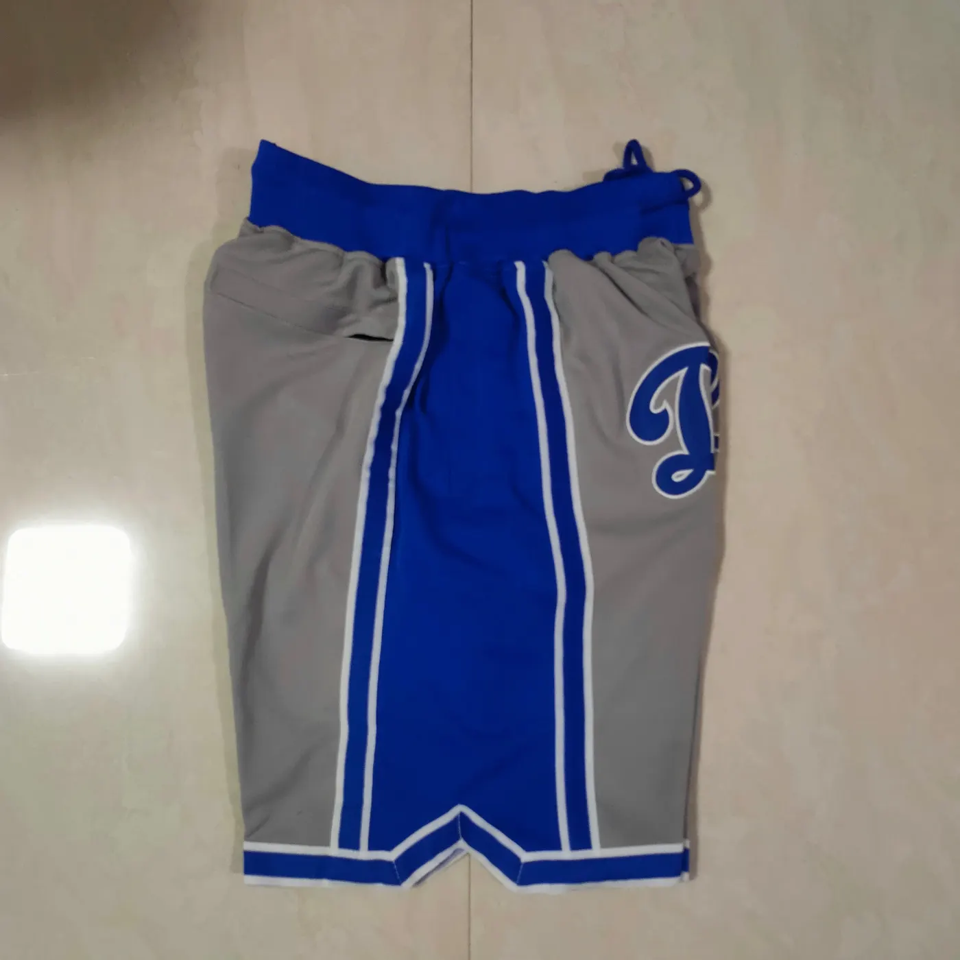LOS ANGELES DODGERS GREY SHORTS