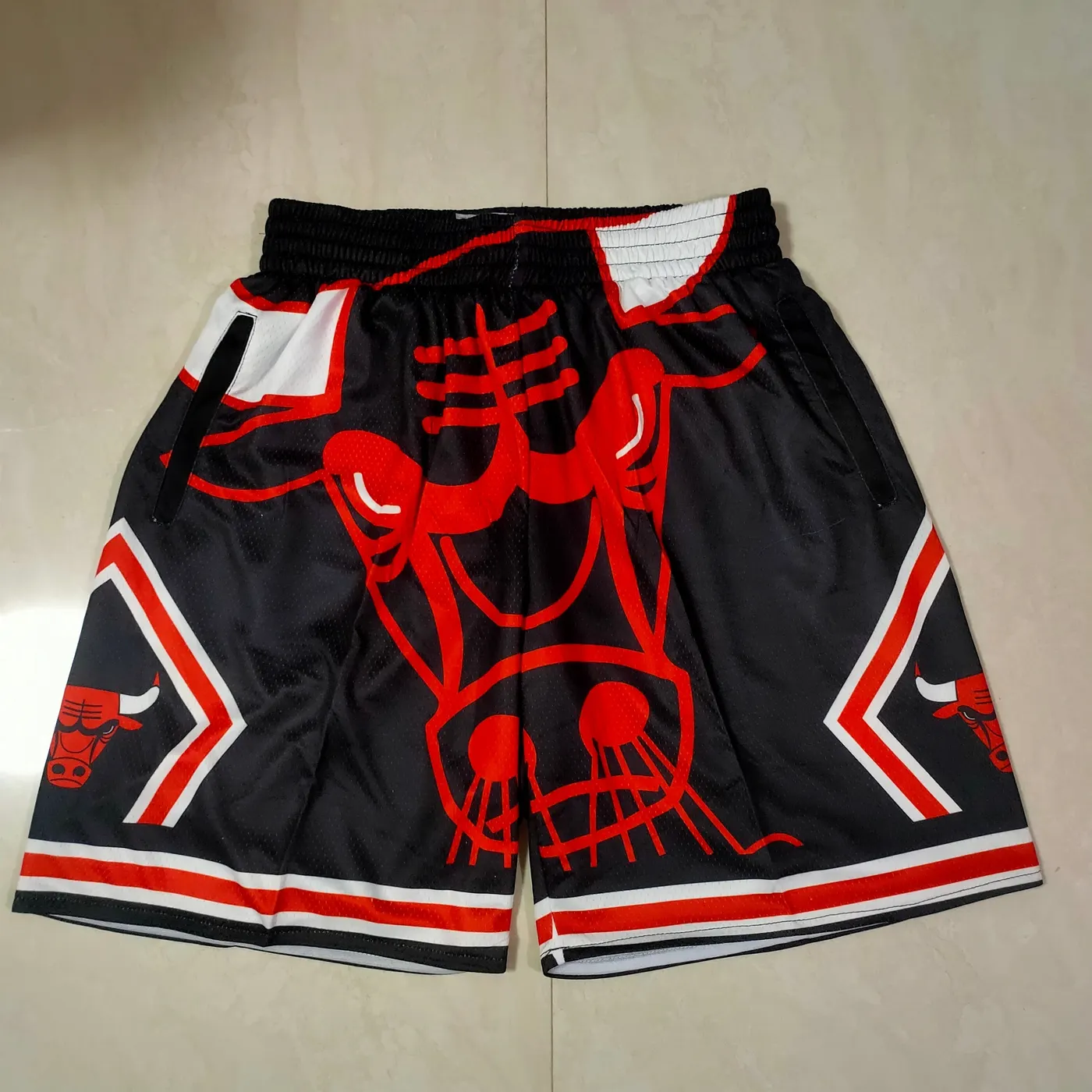 CHICAGO BULLS BLACK SHORTS