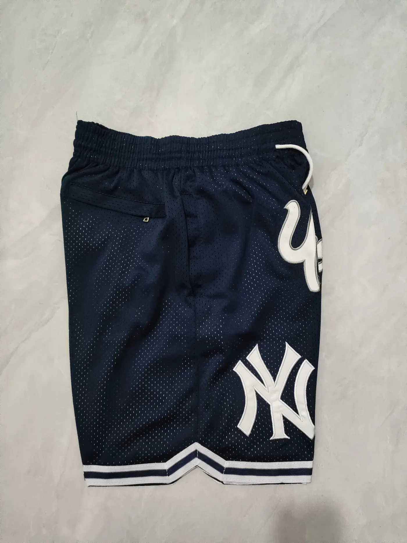 NEW YORK YANKEES BLUE SHORTS